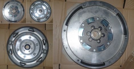 VW Amarok 2.0tdi kettős tömegű lendkerék 03L105266DK, 03L105266CH, 03L105266AG akciós áron Miskolcon.jpg u_lendkerek_vw_amarok_03l105266dk_03l105266ch_03l105266ag_akcio_miskolc.jpg